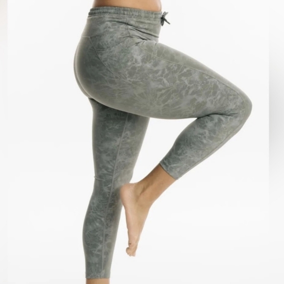 ZYIA Active Sage Hendrix Cinched Waistband Pocket Luxe Hi-Rise 7/8 Women's 12 - Picture 3 of 9